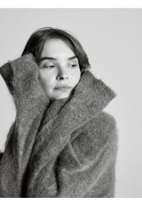 Reserved - Sweter z moherem i wełną - szary. Kolor: szary. Materiał: wełna, moher. Wzór: gładki