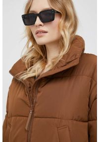 Vero Moda kurtka damska kolor brązowy przejściowa. Kolor: brązowy. Materiał: poliester. Długość rękawa: bez rękawów #6