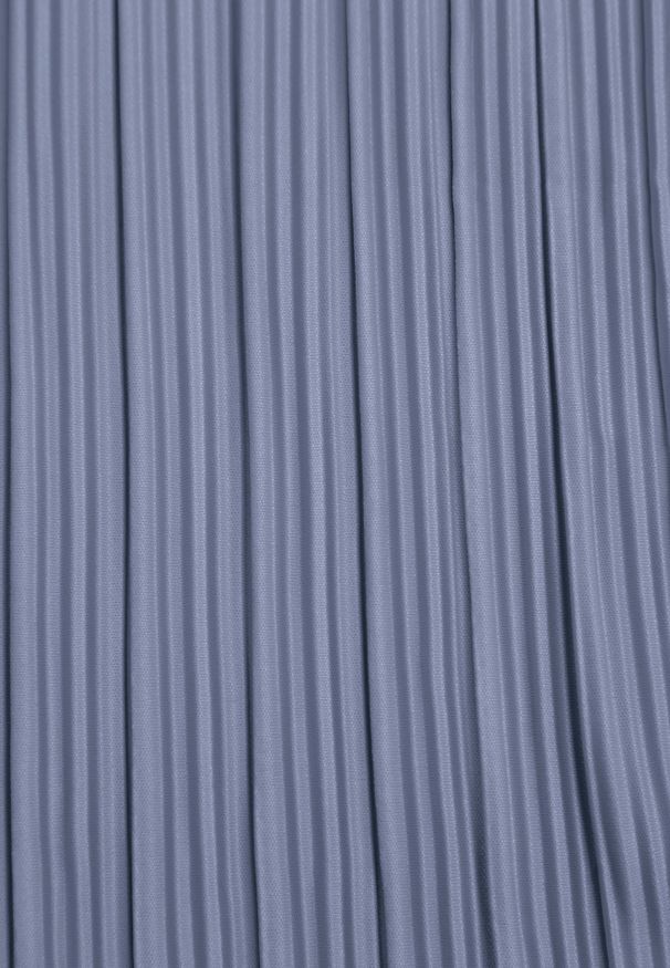 Renee - Niebieskie Plisowane Spodnie High Waist z Szerokimi Nogawkami Sedalia. Stan: podwyższony. Kolor: niebieski. Materiał: satyna