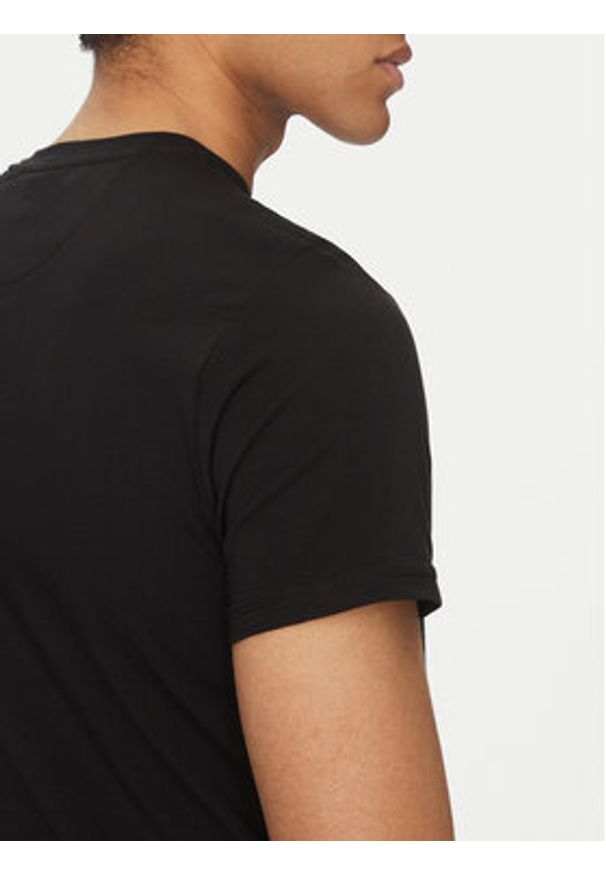 Guess T-Shirt U5GM02 KCD31 Czarny. Kolor: czarny. Materiał: bawełna