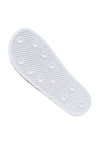 Adidas - Klapki adidas Adilette M 280648 białe. Kolor: biały. Materiał: syntetyk. Sezon: zima