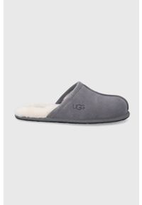 Ugg - UGG - Kapcie wełniane Scuff. Kolor: szary. Materiał: wełna #1