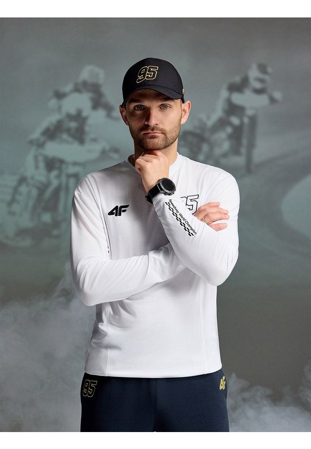 4f - 4F Longsleeve regular męski 4F x Bartosz Zmarzlik - biały S. Okazja: na co dzień. Kolor: biały. Materiał: dzianina, jersey, bawełna. Długość rękawa: długi rękaw. Długość: długie. Wzór: gładki, napisy, haft, ze splotem. Styl: casual, klasyczny, sportowy