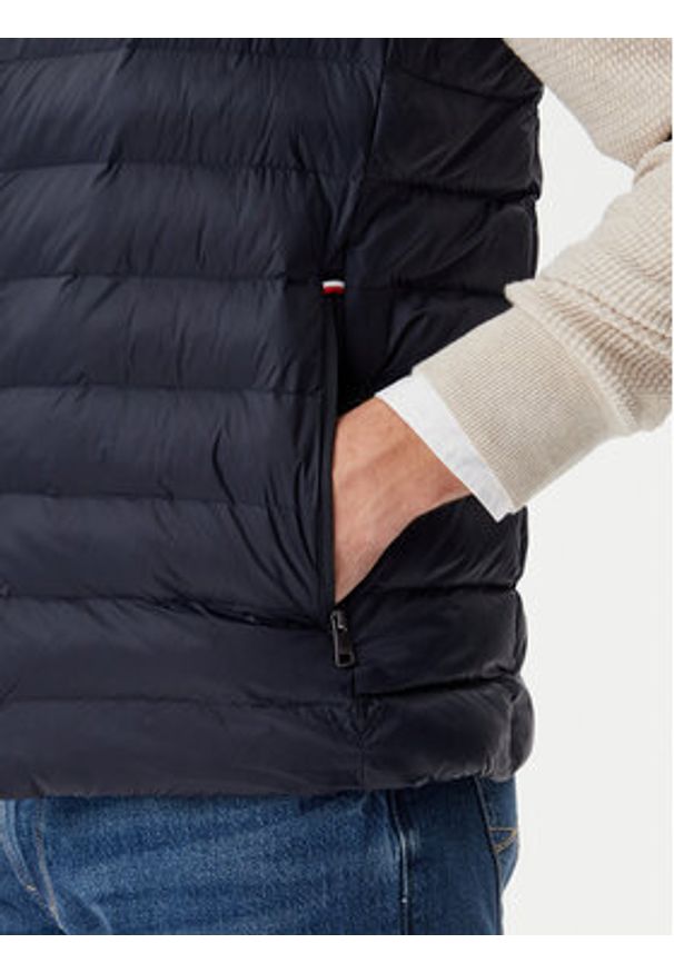 TOMMY HILFIGER - Tommy Hilfiger Kamizelka Core Packable MW0MW39989 Granatowy Regular Fit. Kolor: niebieski. Materiał: syntetyk