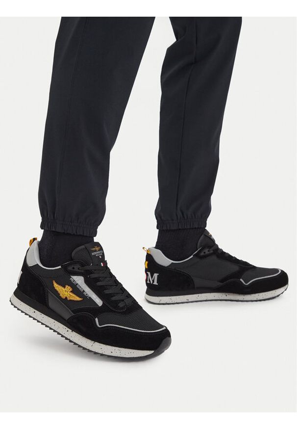 Aeronautica Militare Sneakersy 261SC0288UCT03545 Czarny. Kolor: czarny. Materiał: materiał