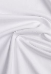 Born2be - Biała Koszulka T-shirt z Bawełny z Dekoltem w Serek Rionisse. Okazja: do domu, do pracy. Typ kołnierza: dekolt w serek. Kolor: biały. Materiał: bawełna. Styl: elegancki, klasyczny #3