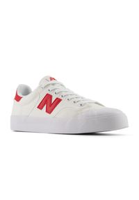 Buty unisex New Balance BB100CRD – białe. Okazja: na co dzień. Kolor: biały. Materiał: guma, materiał, syntetyk. Szerokość cholewki: normalna. Obcas: na platformie #3