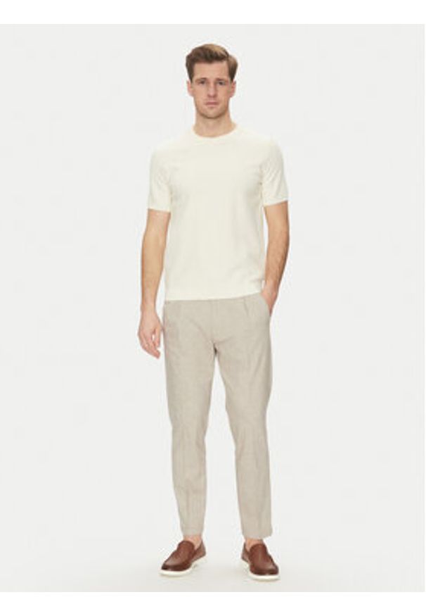 JOOP! Jeans Chinosy 15 JJF-100Lead2 30046561 Beżowy Loose Fit. Kolor: beżowy. Materiał: bawełna