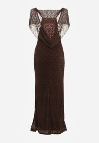 Renee - Brązowa Sukienka o Asymetrycznym Kroju Ozdobiona Falbaną Owedia. Kolor: brązowy. Materiał: poliester. Wzór: aplikacja. Typ sukienki: asymetryczne. Styl: elegancki #4