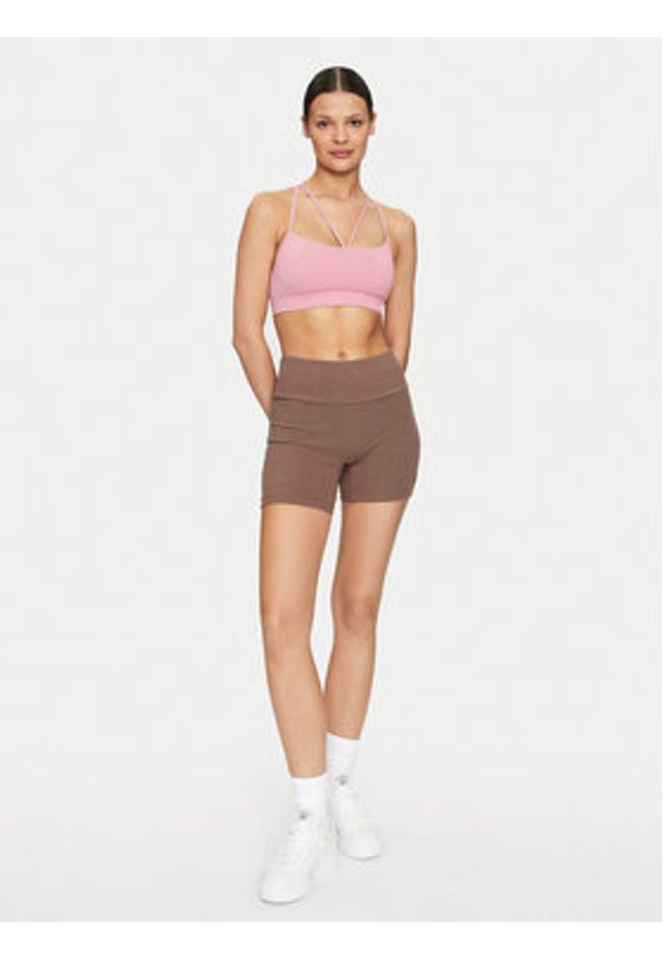 Adidas - adidas Szorty sportowe Lounge IY6742 Brązowy Slim Fit. Kolor: brązowy. Materiał: bawełna