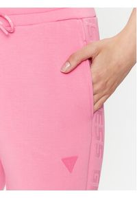 Guess Spodnie dresowe V2YB18 K7UW2 Różowy Reglan Fit. Kolor: różowy. Materiał: dresówka, wiskoza #3