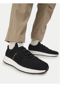 Armani Exchange Sneakersy XM002624 AF18834 UC001 Czarny. Kolor: czarny. Materiał: materiał #6