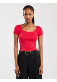 Big-Star - Koszulka damska slim z dekoltem caro czerwona Missa 603. Okazja: na co dzień. Kolor: czerwony. Materiał: jeans, materiał, żakard, prążkowany. Styl: casual