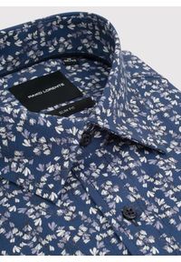 Pako Lorente - PAKO LORENTE - Granatowa koszula męska w kwiaty. Okazja: na co dzień. Kolor: niebieski. Materiał: elastan, bawełna. Długość rękawa: długi rękaw. Długość: długie. Wzór: kwiaty. Styl: casual #5
