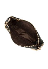 Wittchen - Damska minitorebka ze skóry w monogram na łańcuszku czarna. Kolor: czarny. Wzór: haft. Dodatki: z haftem. Materiał: skórzane. Styl: elegancki #4