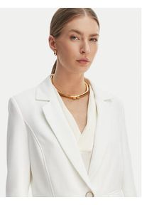 Guess Marynarka W6GN03 W1742 Biały Regular Fit. Kolor: biały. Materiał: syntetyk #5