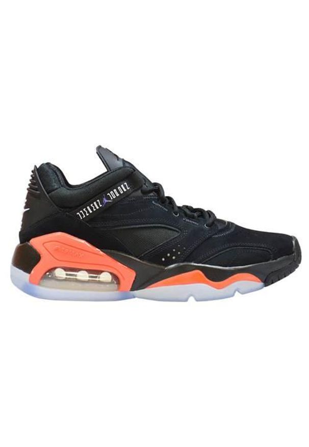 Buty do chodzenia męskie Nike Jordan Point Lane. Zapięcie: sznurówki. Kolor: czarny. Materiał: guma, tkanina, zamsz, materiał, syntetyk. Szerokość cholewki: normalna. Sport: turystyka piesza