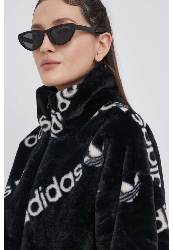 adidas Originals kurtka damska kolor czarny przejściowa. Okazja: na co dzień. Kolor: czarny. Materiał: materiał, włókno. Styl: casual