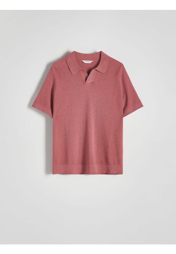Reserved - Sweter polo z domieszką lyocellu - brudny róż. Typ kołnierza: polo. Kolor: różowy. Materiał: bawełna