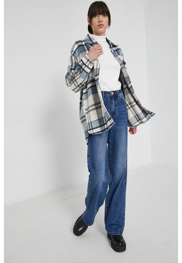 medicine - Medicine - Jeansy Denim. Okazja: na co dzień. Stan: podwyższony. Kolor: niebieski. Styl: casual