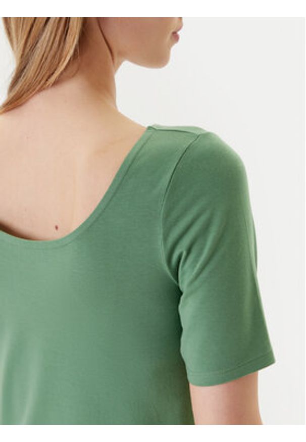 United Colors of Benetton - United Colors Of Benetton T-Shirt 3FJHD109K Zielony Slim Fit. Kolor: zielony. Materiał: bawełna