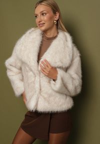 Born2be - Beżowa Kurtka Futerko z Ozdobnym Kołnierzem Devrenna. Okazja: na co dzień. Kolor: biały. Materiał: futro. Sezon: zima. Styl: klasyczny, casual, elegancki