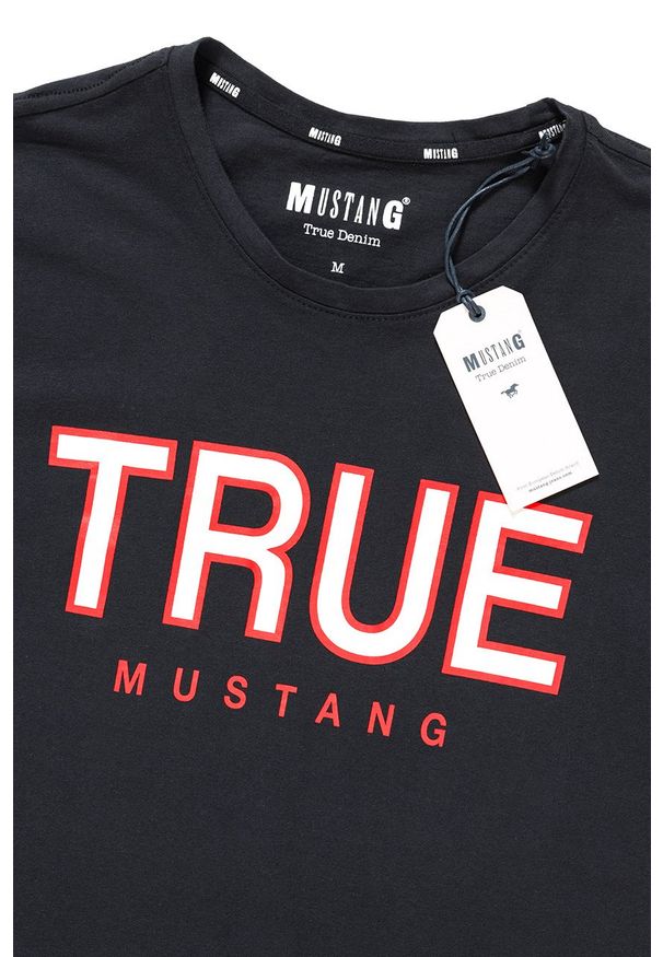 Mustang - MUSTANG T SHIRT Alex C Print CAVIAR 1008702 4132. Wzór: nadruk