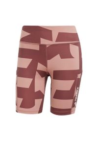 Adidas - Szorty Terrex Multi 8-Inch Tight Printed. Kolor: czerwony, brązowy, różowy, wielokolorowy. Materiał: materiał