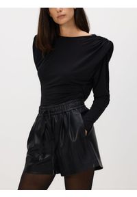 Reserved - Szorty z imitacji skóry - czarny. Kolor: czarny. Materiał: skóra