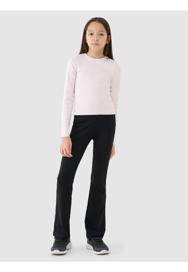4f - 4F Longsleeve slim gładki dziewczęcy - beżowy 134 (8-9 lat). Okazja: na co dzień. Kolor: beżowy. Materiał: dzianina, materiał, bawełna, elastan. Długość rękawa: długi rękaw. Długość: długie. Wzór: gładki. Sezon: lato. Styl: klasyczny, sportowy, casual