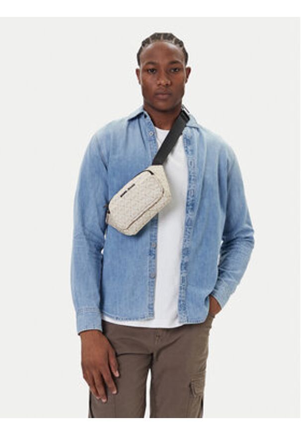 Karl Kani Saszetka nerka Kk Retro Kani Monogram Aop 40030022 Beżowy. Kolor: beżowy. Materiał: materiał