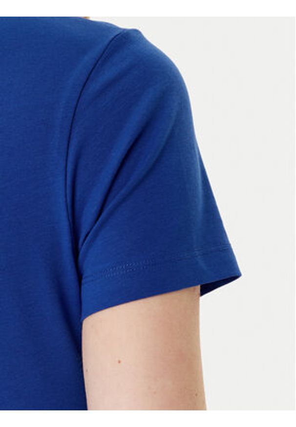 Guess Jeans T-Shirt W5YI04 J1314 Niebieski Slim Fit. Kolor: niebieski. Materiał: bawełna