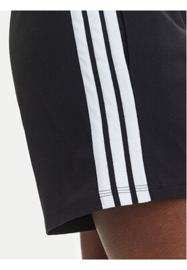 Adidas - adidas Szorty sportowe Essentials 3-Stripes JD0908 Czarny Regular Fit. Kolor: czarny. Materiał: bawełna