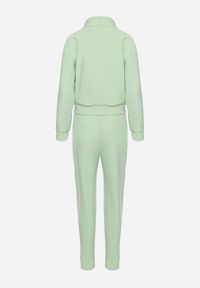 Born2be - Jasnozielony Komplet Ozdobiony Napisem z Nadrukiem Bluza i Spodnie Junivea. Kolor: zielony. Wzór: aplikacja, napisy, nadruk