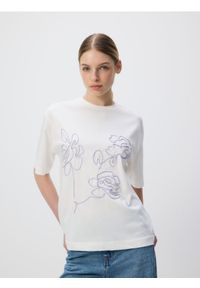 Reserved - T-shirt z haftem - jasnozielony. Kolor: zielony. Materiał: bawełna, dzianina. Wzór: haft