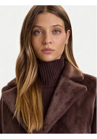 Rinascimento Bezrękawnik CFC0122206003 Brązowy Regular Fit. Kolor: brązowy. Materiał: syntetyk. Długość rękawa: bez rękawów #7