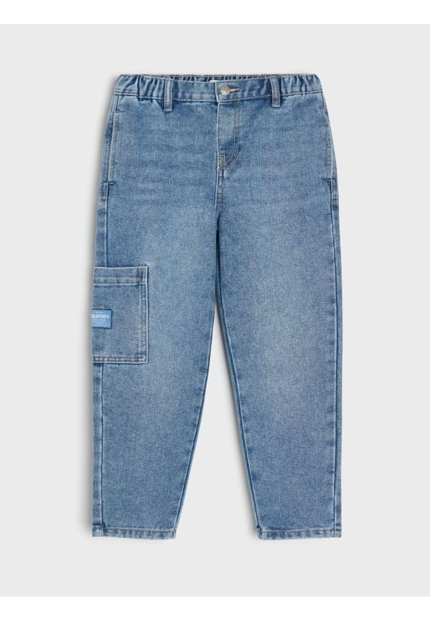 Sinsay - Jeansy chino z efektem sprania - niebieski. Kolor: niebieski