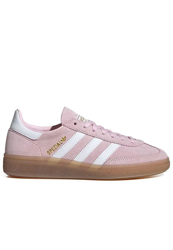Adidas - Buty damskie adidas Handball Spezial JR2109 - różowe. Okazja: na co dzień. Zapięcie: sznurówki. Kolor: różowy. Materiał: zamsz, guma, skóra. Szerokość cholewki: normalna. Sport: piłka ręczna