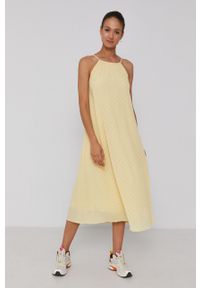 Y.A.S Sukienka kolor żółty midi oversize. Kolor: żółty. Materiał: tkanina. Długość rękawa: na ramiączkach. Typ sukienki: oversize. Długość: midi #5