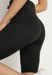 Born2be - Czarne Szorty Kolarki z Elastyczną Gumką w Talii Evisoria. Okazja: na co dzień. Kolor: czarny. Styl: casual, elegancki #6