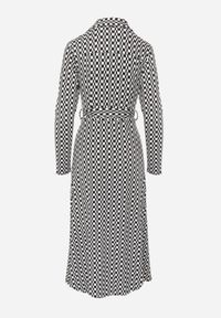 Born2be - Czarna Sukienka Rozkloszowana Długa Def. Kolor: czarny. Materiał: materiał, dzianina. Wzór: geometria. Typ sukienki: dopasowane, koszulowe. Styl: klasyczny. Długość: maxi #2