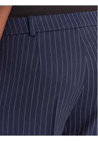 Hugo - HUGO Spodnie materiałowe Hilando 50554458 Granatowy Slim Fit. Kolor: niebieski. Materiał: syntetyk #3