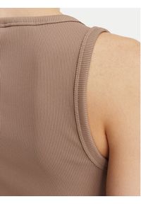 Guess Top W6YP30 K4380 Brązowy jasny Slim Fit. Kolor: brązowy. Materiał: syntetyk #5