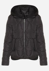 Born2be - Czarna Pikowana Kurtka z Materiałowym Kapturem i Kieszeniami Ravalynne. Okazja: na spacer, na co dzień. Kolor: czarny. Materiał: materiał. Styl: klasyczny, casual, elegancki, sportowy #3