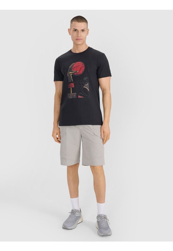 4f - 4F T-shirt oversize z nadrukiem męski - czarny XXL. Okazja: na co dzień. Kolor: czarny. Materiał: bawełna, materiał, jersey. Długość rękawa: krótki rękaw. Długość: krótkie. Wzór: nadruk. Styl: klasyczny, sportowy, casual