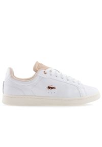 Buty Lacoste Carnaby Pro 222 744SFA0061-65T - białe. Okazja: na co dzień. Zapięcie: sznurówki. Kolor: biały. Materiał: guma, skóra. Wzór: aplikacja