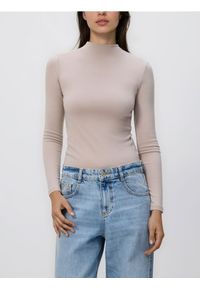 Reserved - Longsleeve z modalem - beżowy. Kolor: beżowy. Materiał: dzianina. Długość rękawa: długi rękaw