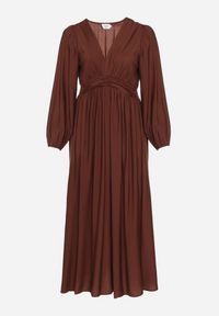 Born2be - Brązowa Rozkloszowana Sukienka z Marszczeniem i Gumką w Pasie Fedorna. Okazja: na co dzień. Kolekcja: plus size. Kolor: brązowy. Typ sukienki: dla puszystych. Styl: casual, elegancki #2