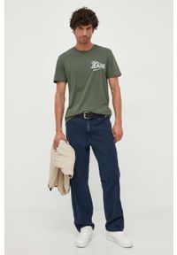 Calvin Klein Jeans t-shirt bawełniany kolor zielony z nadrukiem. Kolor: zielony. Materiał: bawełna. Długość rękawa: krótki rękaw. Długość: krótkie. Wzór: nadruk. Styl: klasyczny #5