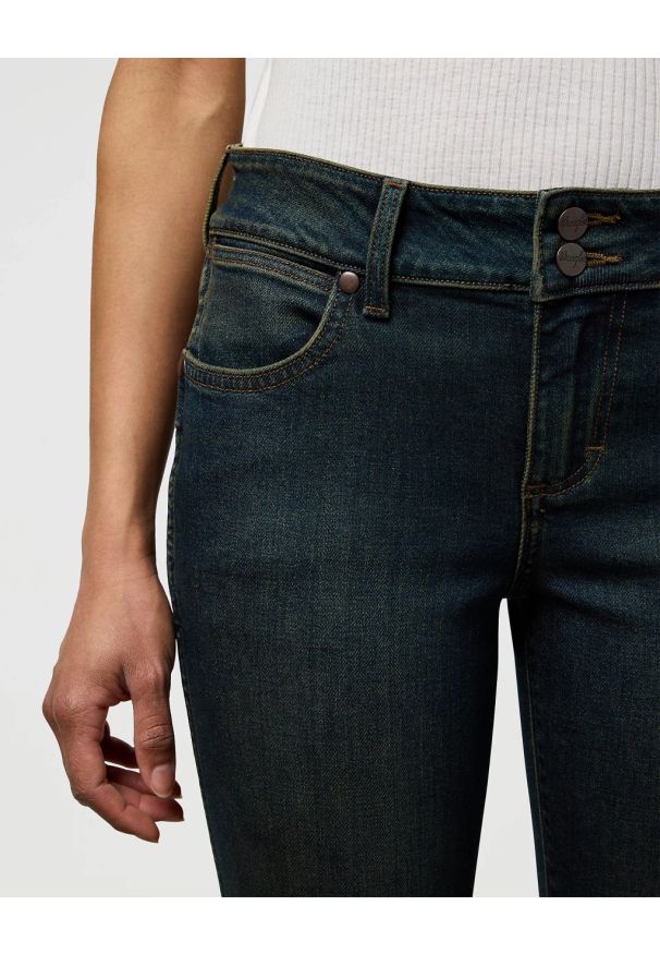 Wrangler - DAMSKIE SPODNIE WRANGLER LOW RISE BOLD BOOT PIONEER TOWN 112371208